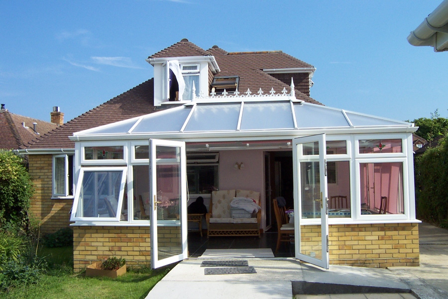 bungalow 113.jpg (1180 bytes)